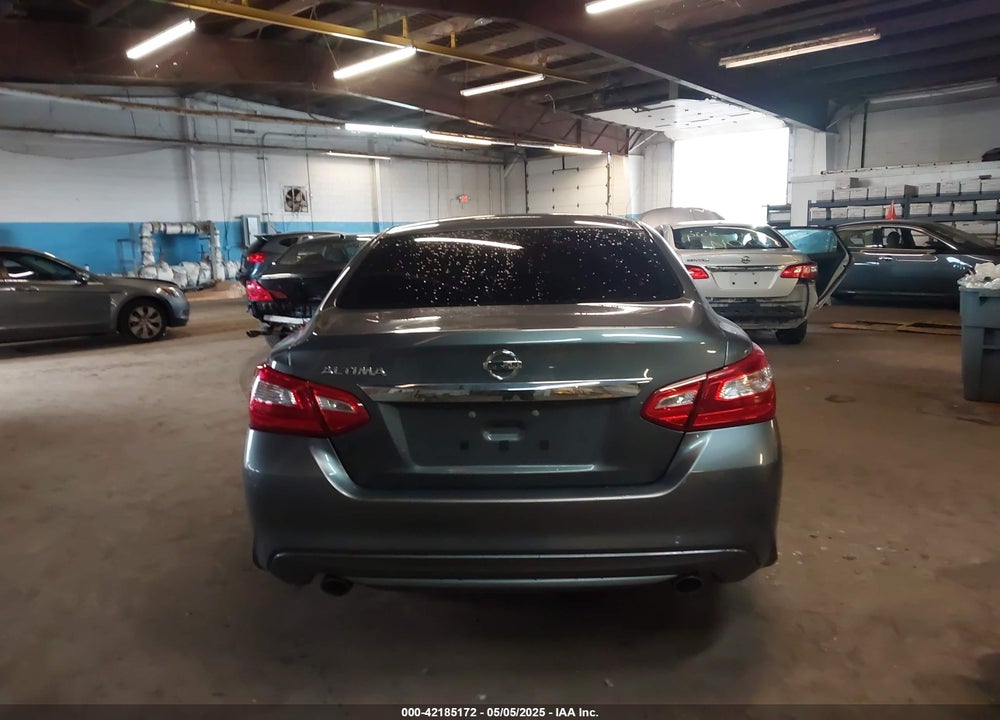 2017 NISSAN ALTIMA VIN: 1N4AL3AP3HC135983