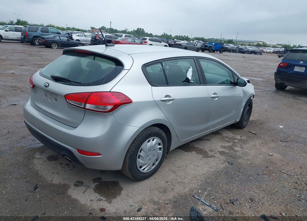 2017 KIA FORTE VIN: KNAFK5A82H5708896