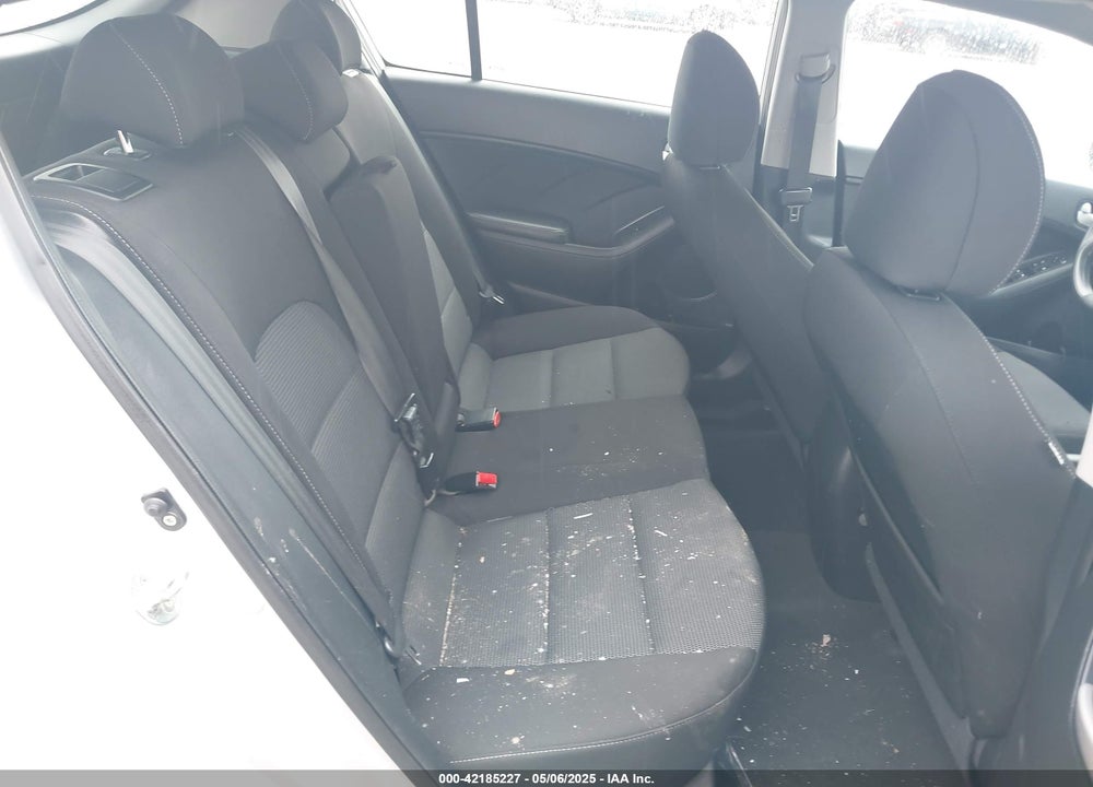 2017 KIA FORTE VIN: KNAFK5A82H5708896