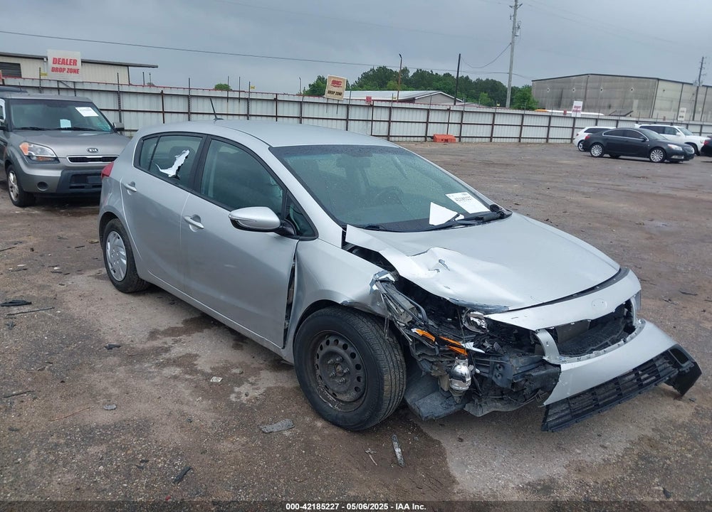 2017 KIA FORTE VIN: KNAFK5A82H5708896