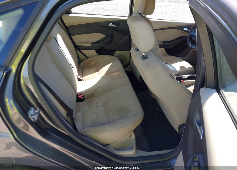 2018 FORD FOCUS VIN: 1FADP3FE1JL238012