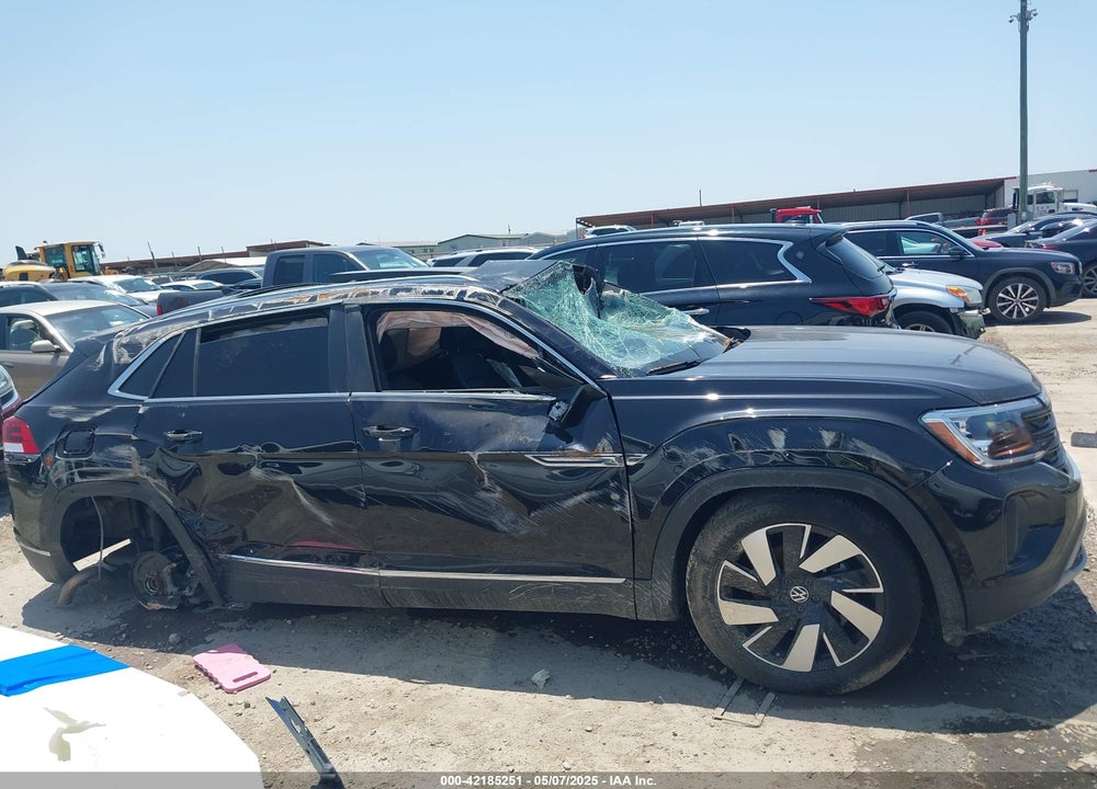 2024 VOLKSWAGEN ATLAS CROSS SPORT 2.0T SEL VIN: 1V2BE2CA3RC233021