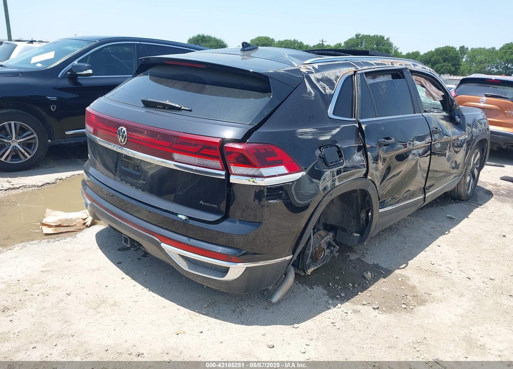 2024 VOLKSWAGEN ATLAS CROSS SPORT 2.0T SEL VIN: 1V2BE2CA3RC233021