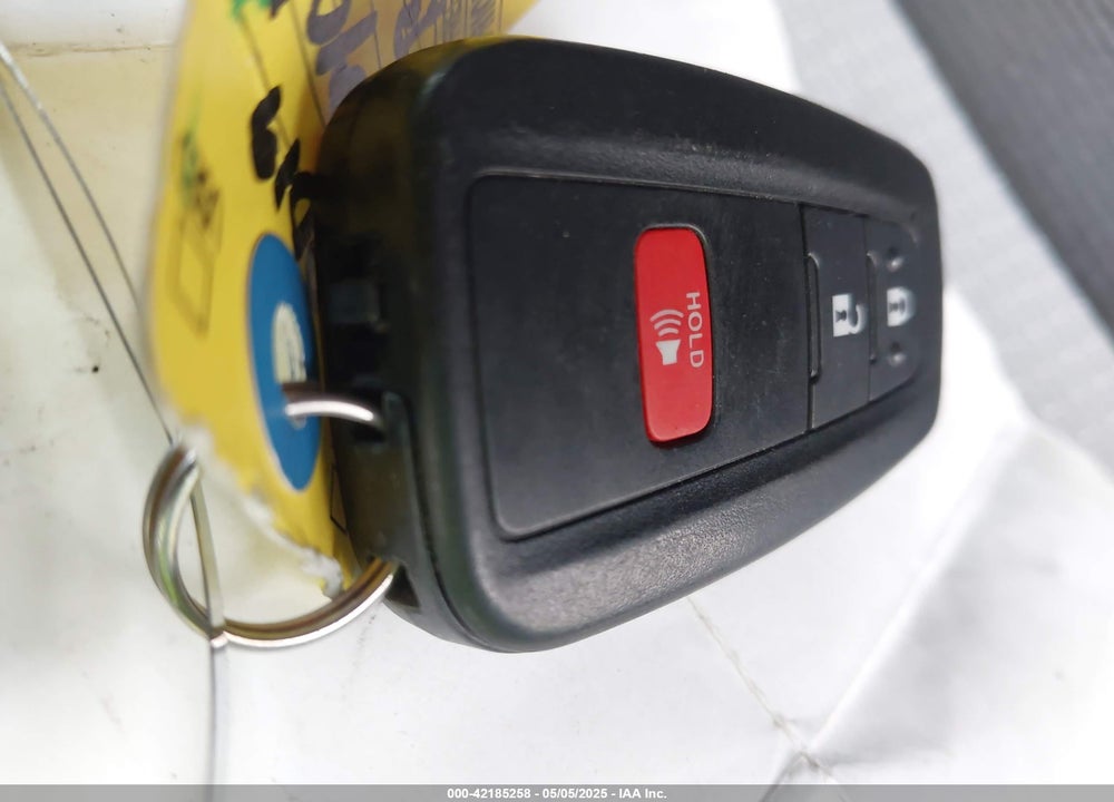 2019 TOYOTA C-HR XLE VIN: JTNKHMBX3K1038981