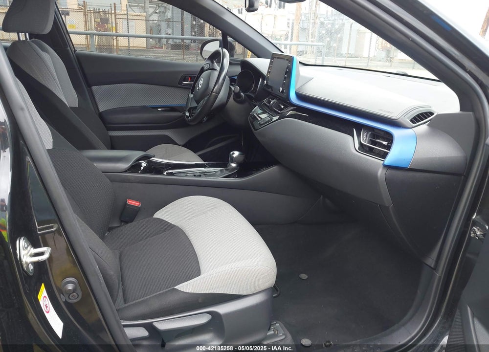 2019 TOYOTA C-HR XLE VIN: JTNKHMBX3K1038981
