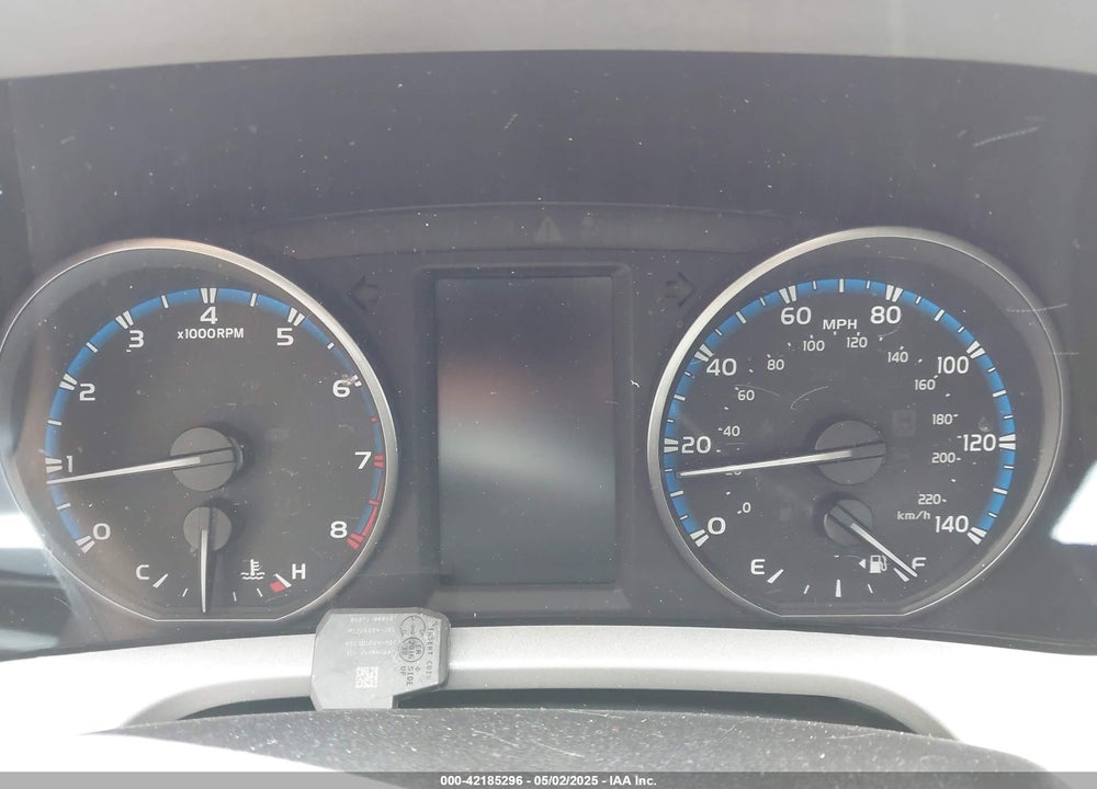 2018 TOYOTA RAV4 VIN: 2T3ZFREV6JW421099