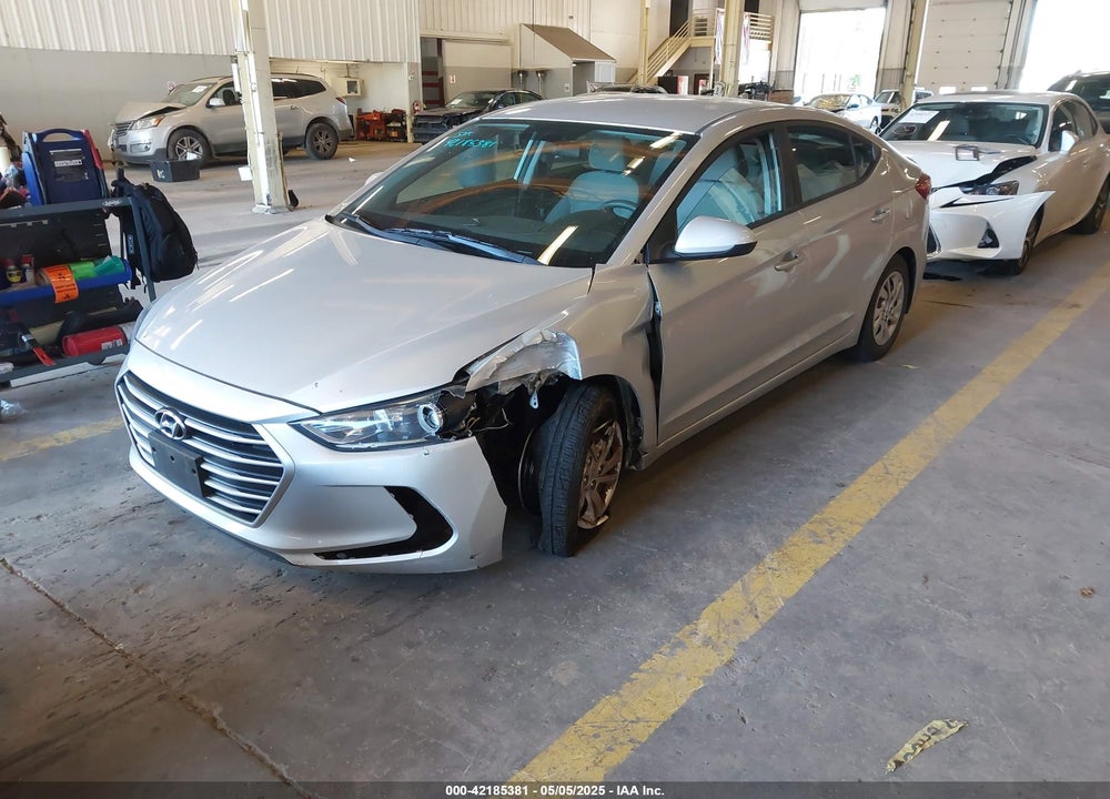 2017 HYUNDAI ELANTRA VIN: 5NPD74LF8HH186910