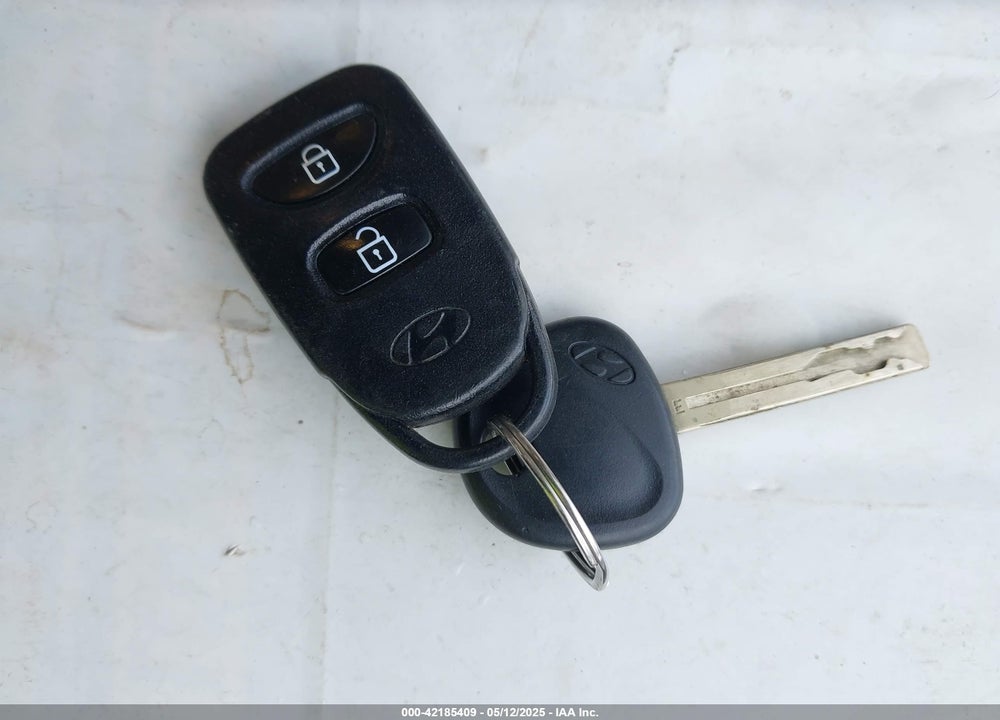 2015 HYUNDAI TUCSON SE VIN: KM8JUCAG0FU091144