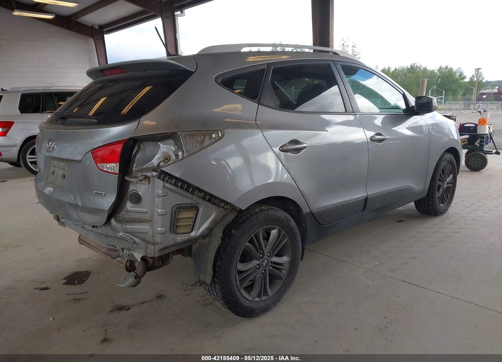 2015 HYUNDAI TUCSON SE VIN: KM8JUCAG0FU091144
