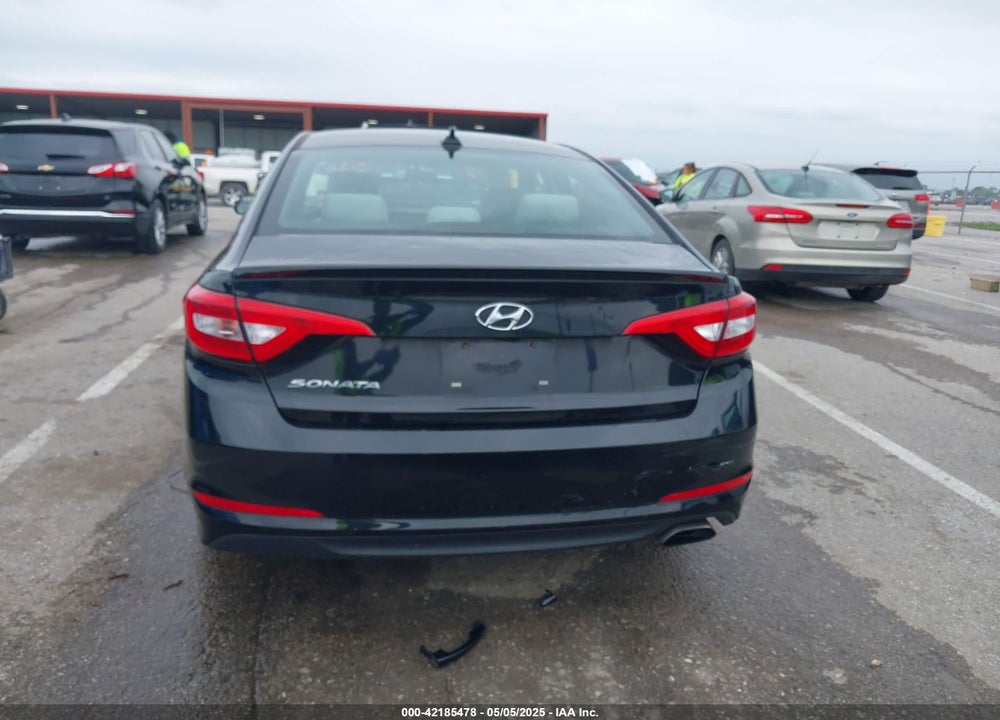 2015 HYUNDAI SONATA SE VIN: 5NPE24AF7FH006707