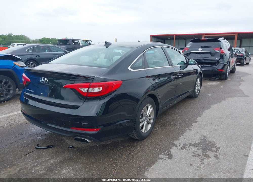 2015 HYUNDAI SONATA SE VIN: 5NPE24AF7FH006707