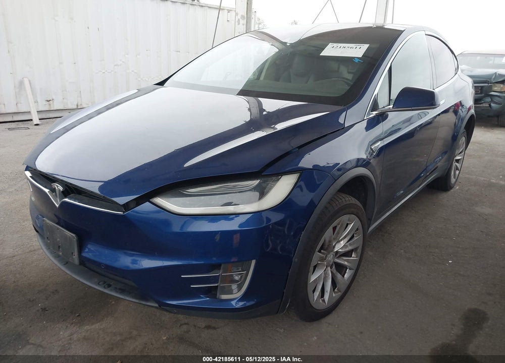 2016 TESLA MODEL X VIN: 5YJXCAE40GFS00119