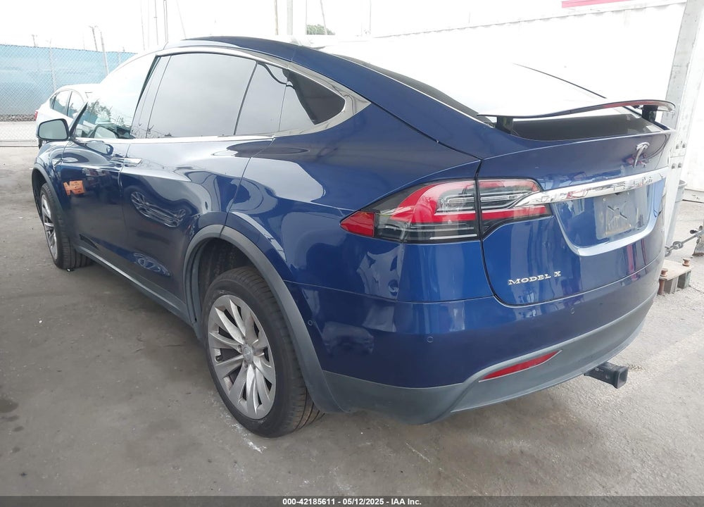 2016 TESLA MODEL X VIN: 5YJXCAE40GFS00119