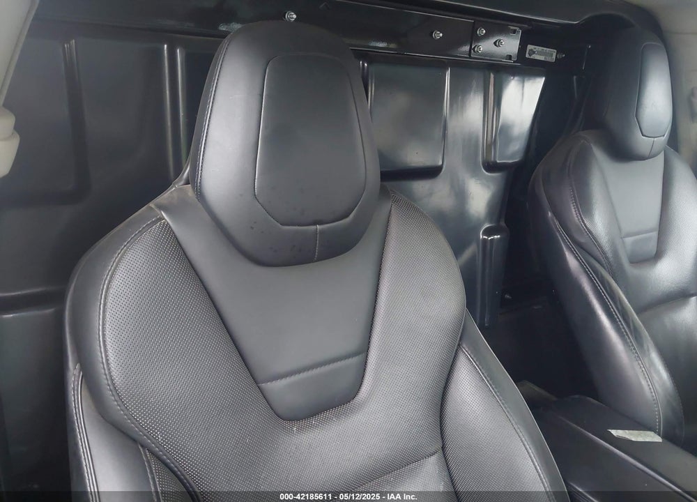 2016 TESLA MODEL X VIN: 5YJXCAE40GFS00119