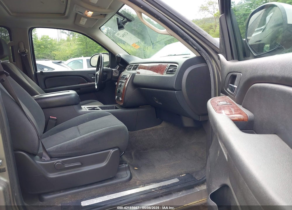 2007 CHEVROLET SUBURBAN 1500 LT VIN: 1GNFK16307J194973