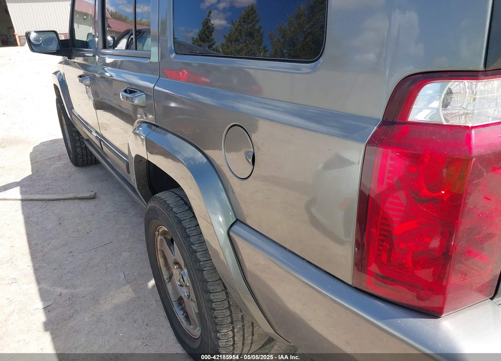 2007 JEEP COMMANDER SPORT VIN: 1J8HG48P87C647870