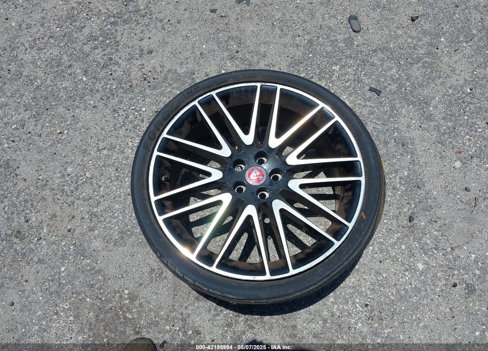 2016 JAGUAR XF VIN: SAJBF4BV3GCY00437