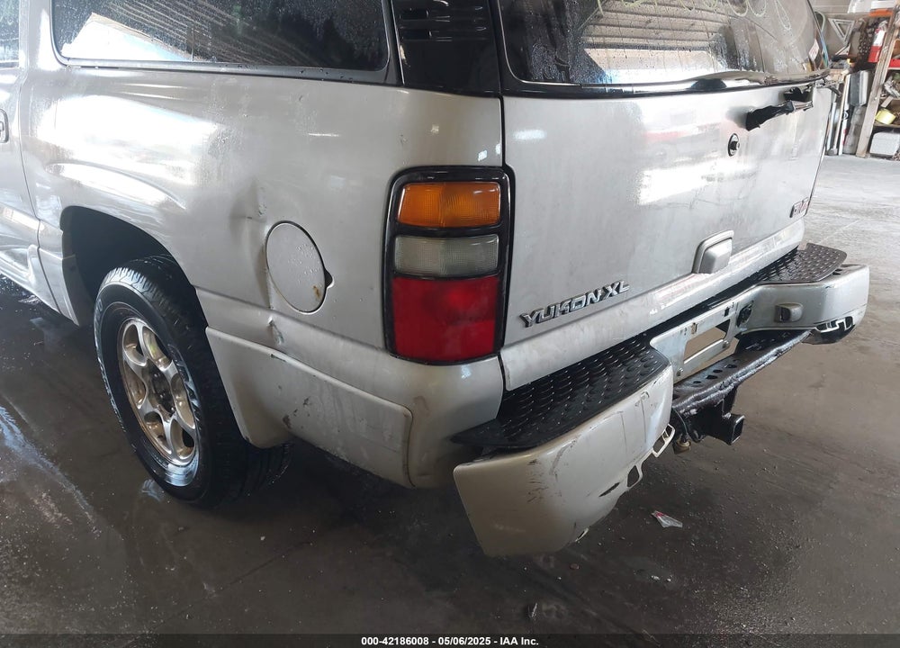2005 GMC YUKON XL 1500 VIN: 1GKFK66U45J226159