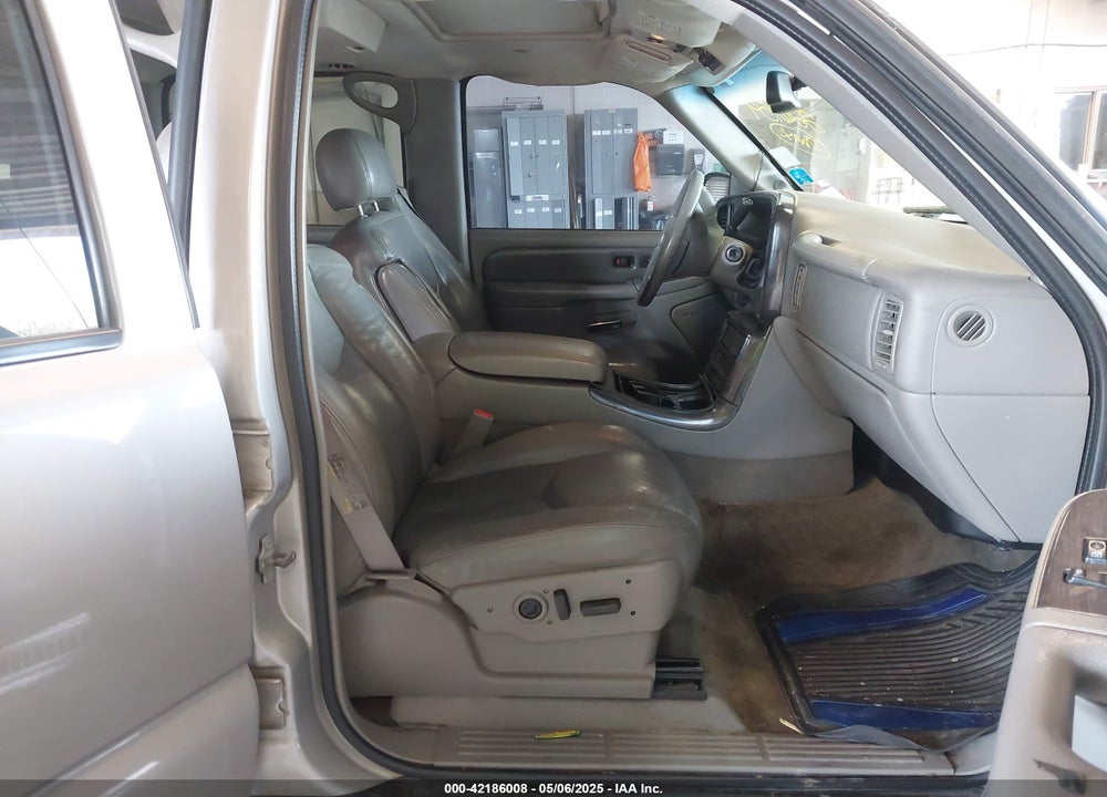 2005 GMC YUKON XL 1500 VIN: 1GKFK66U45J226159