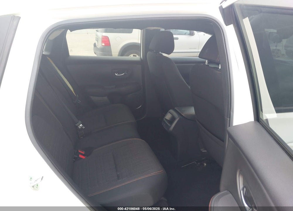 2023 HONDA HR-V VIN: 3CZRZ1H54PM726271
