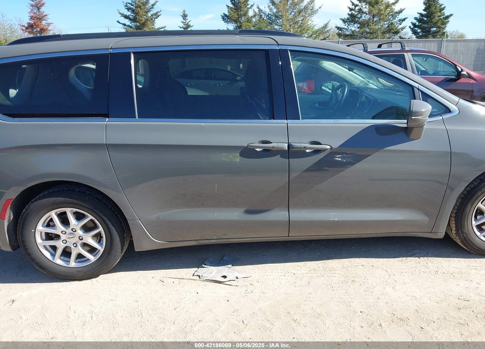 2022 CHRYSLER PACIFICA TOURING L VIN: 2C4RC1BG7NR152112