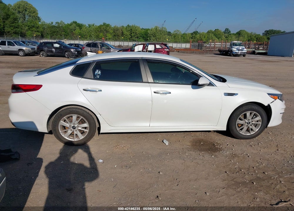 2017 KIA OPTIMA LX VIN: KNAGT4L37H5146068