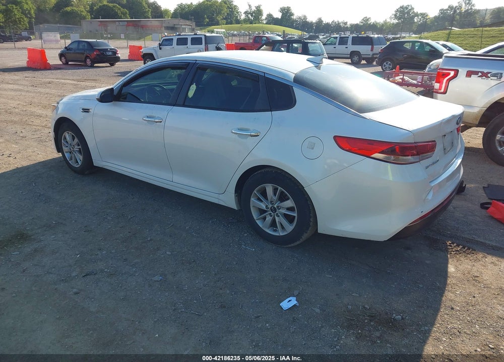 2017 KIA OPTIMA LX VIN: KNAGT4L37H5146068