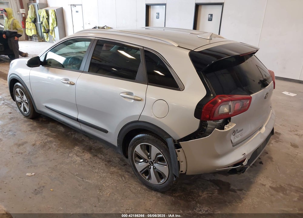 2019 KIA NIRO VIN: KNDCB3LC2K5240073