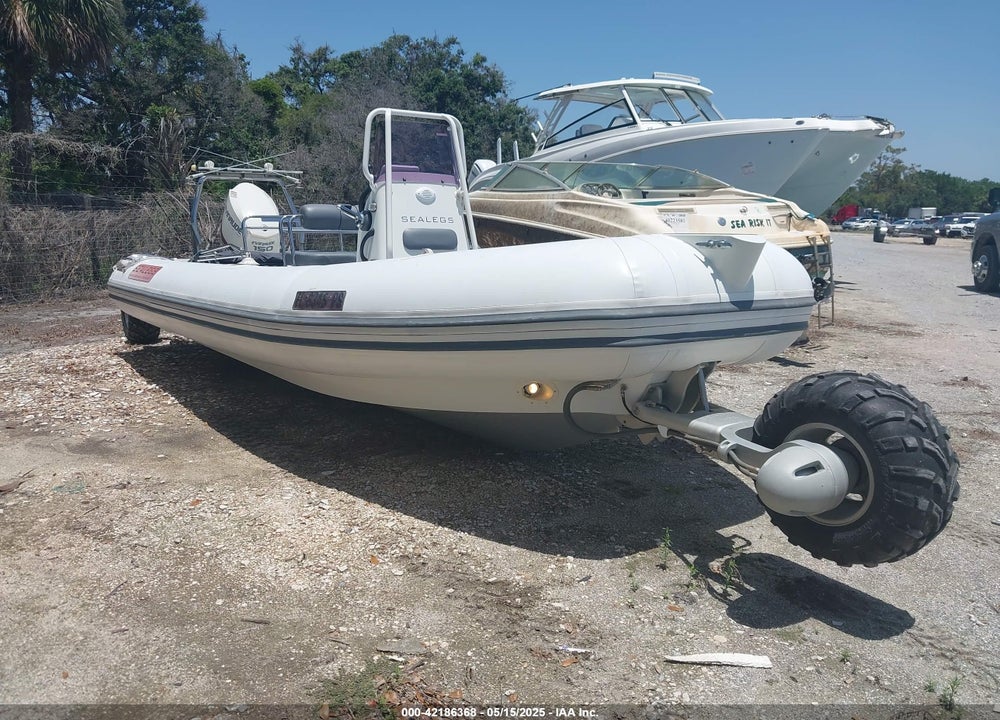 2013 UNDEFINED 19 RIB BOAT VIN: SLG70267I313