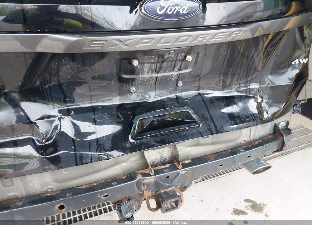 2018 FORD EXPLORER XLT VIN: 1FM5K8D89JGC40408
