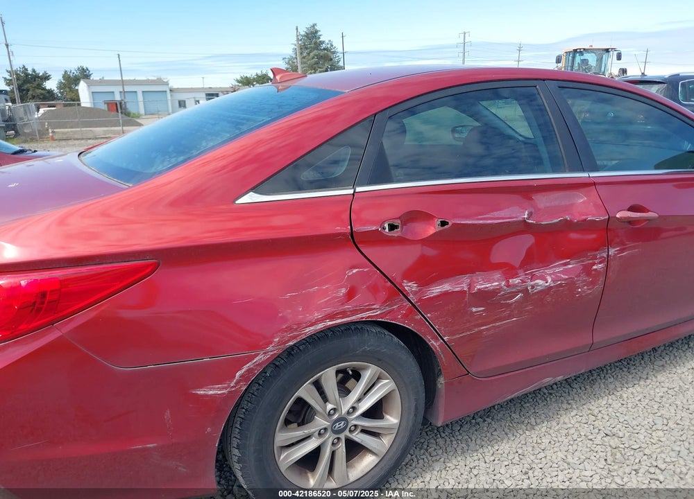 2014 HYUNDAI SONATA GLS VIN: 5NPEB4AC3EH876541