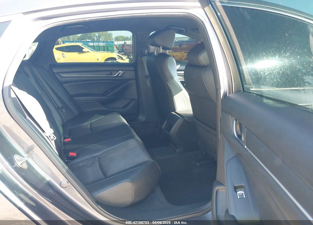 2019 HONDA ACCORD VIN: 1HGCV1F35KA064216