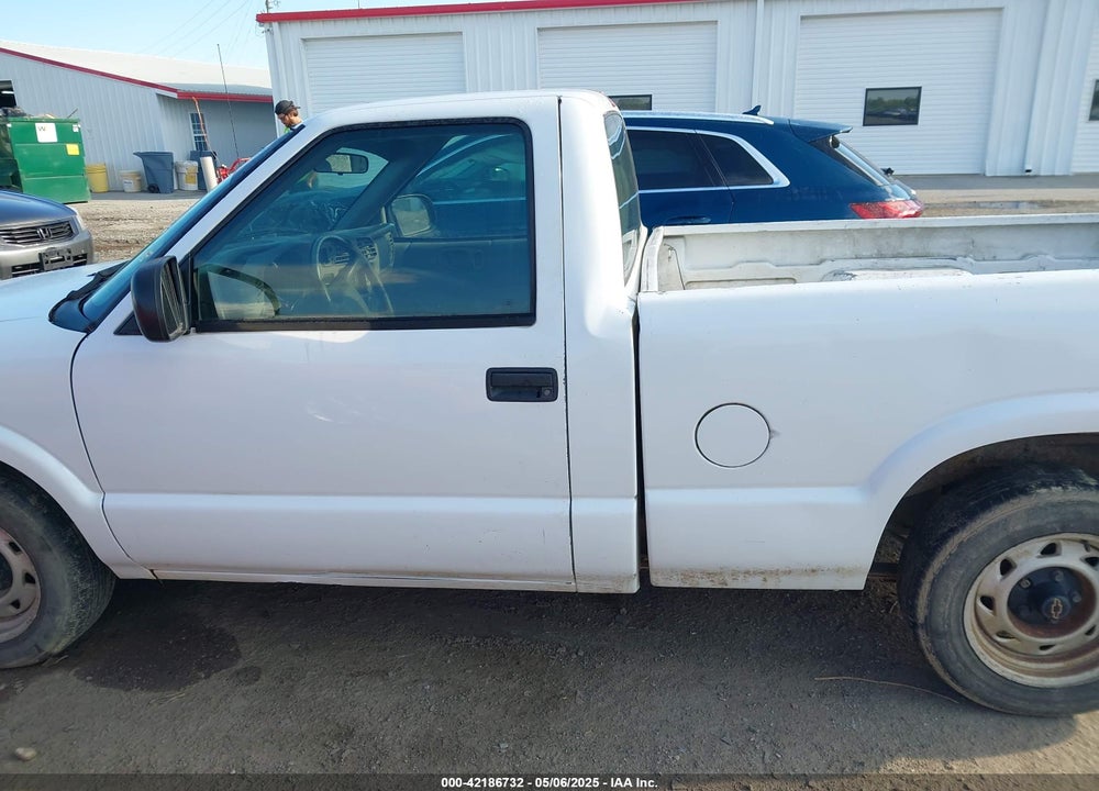 2003 CHEVROLET S-10 VIN: 1GCCS14H138265190