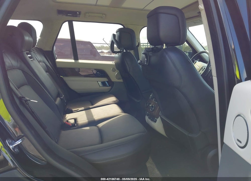 2021 LAND ROVER RANGE ROVER VIN: SALGS2SE0MA439172