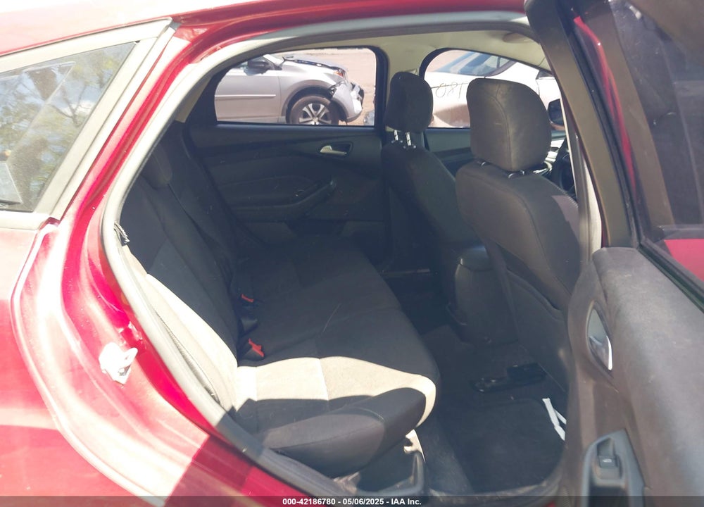 2015 FORD FOCUS VIN: 1FADP3K29FL277420