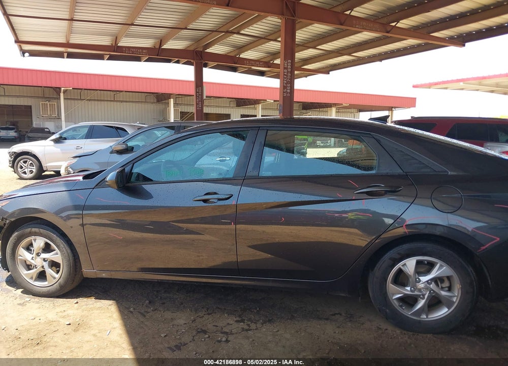 2022 HYUNDAI ELANTRA VIN: 5NPLL4AG4NH053298