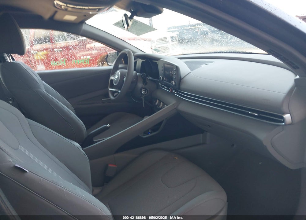 2022 HYUNDAI ELANTRA VIN: 5NPLL4AG4NH053298