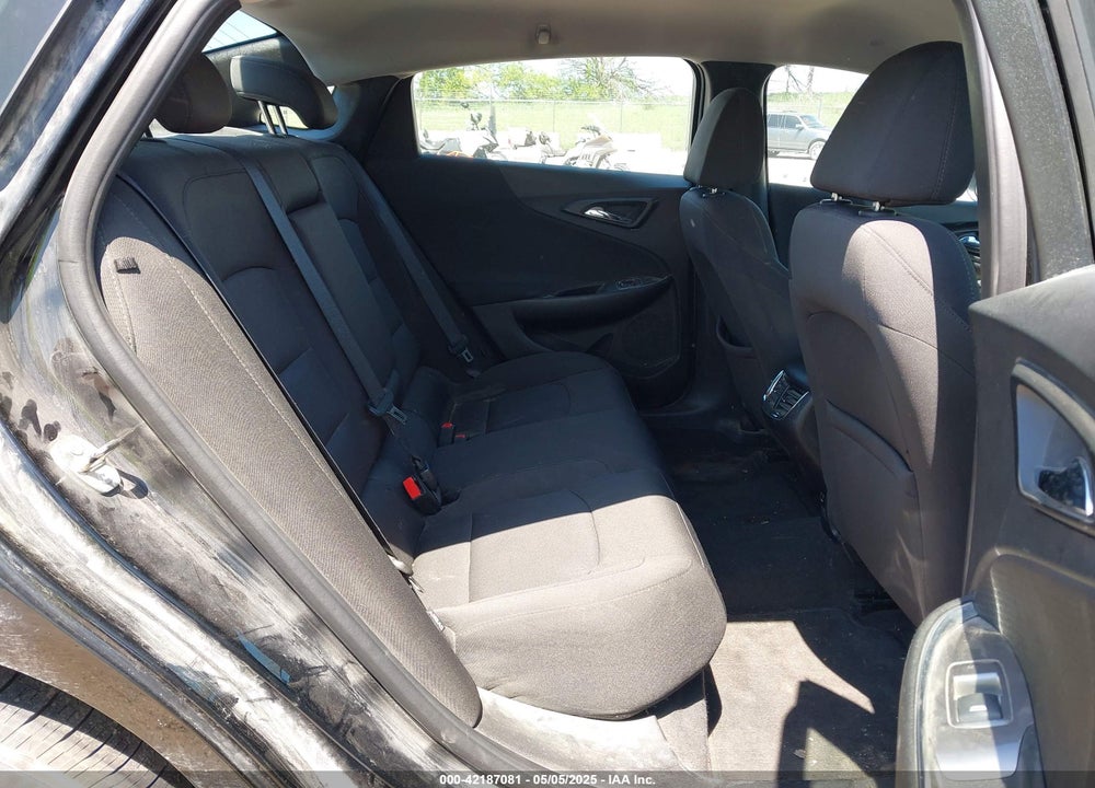 2018 CHEVROLET MALIBU VIN: 1G1ZD5ST9JF161583