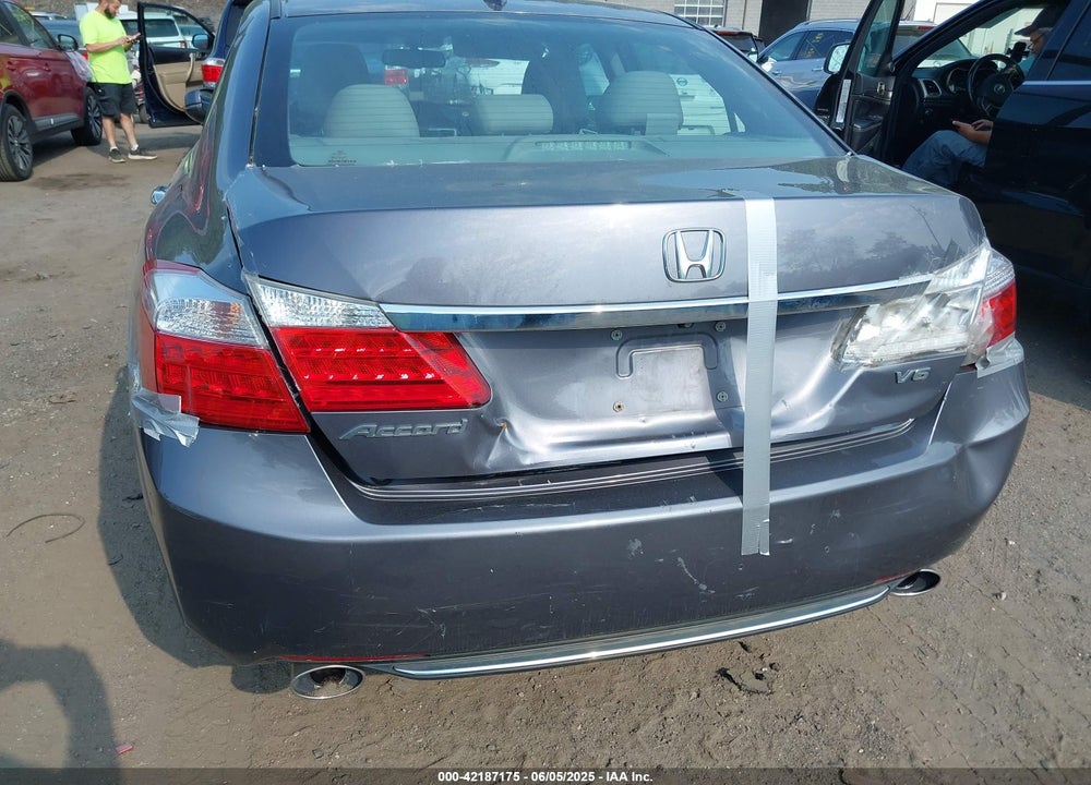 2015 HONDA ACCORD EX-L V-6 VIN: 1HGCR3F80FA033120