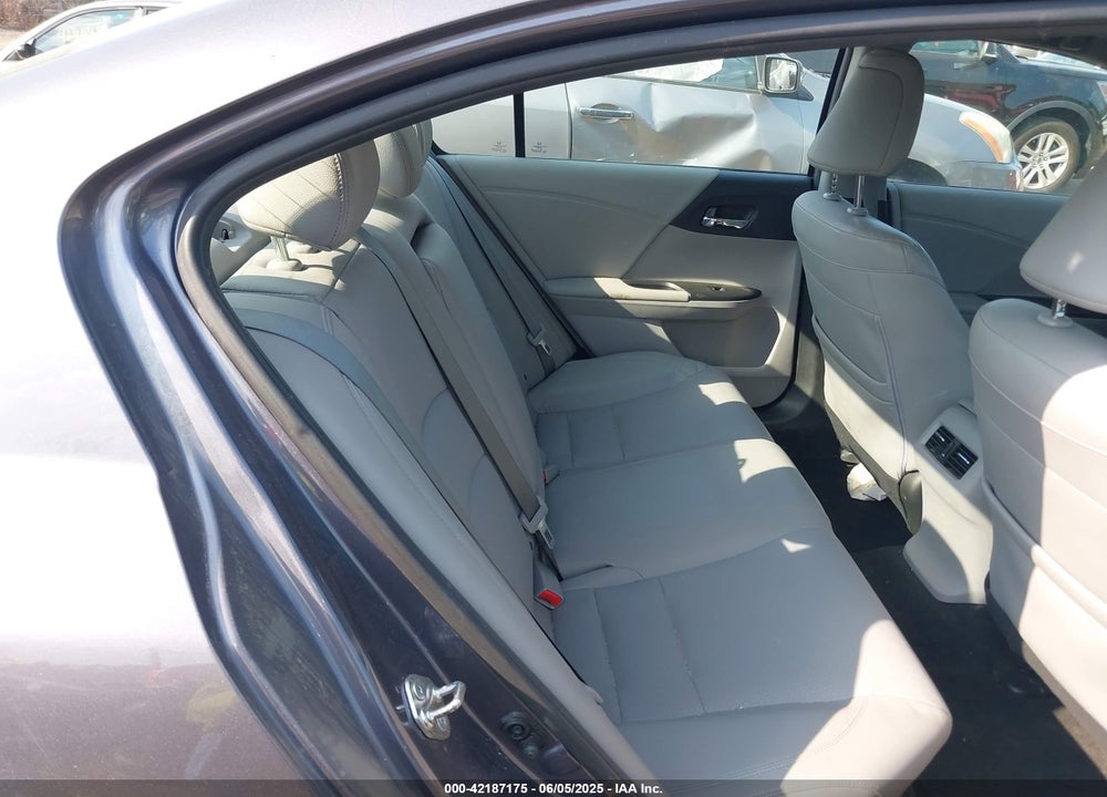 2015 HONDA ACCORD EX-L V-6 VIN: 1HGCR3F80FA033120