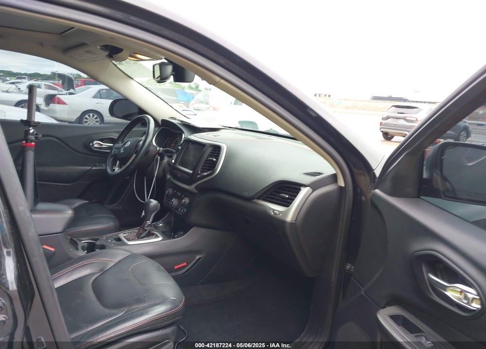 2015 JEEP CHEROKEE VIN: 1C4PJMBS3FW789249