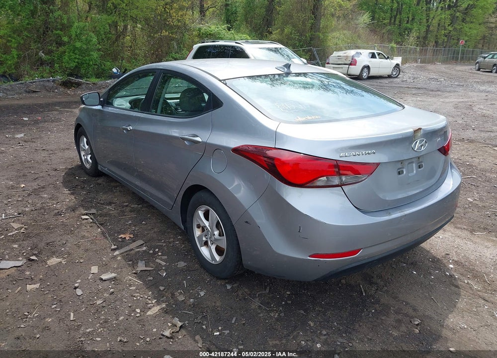 2015 HYUNDAI ELANTRA SE VIN: 5NPDH4AE3FH566919