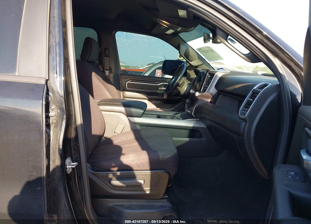2021 RAM 1500 LONE STAR 4X4 5'7 BOX VIN: 1C6SRFFT1MN520081