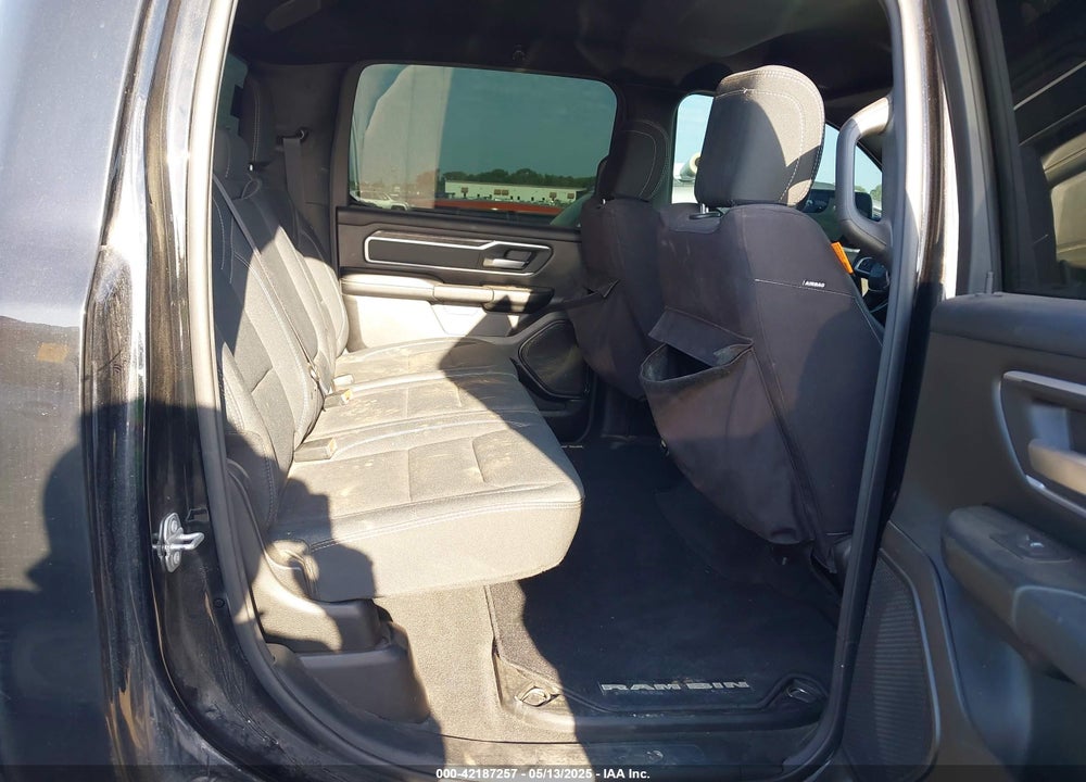 2021 RAM 1500 LONE STAR 4X4 5'7 BOX VIN: 1C6SRFFT1MN520081