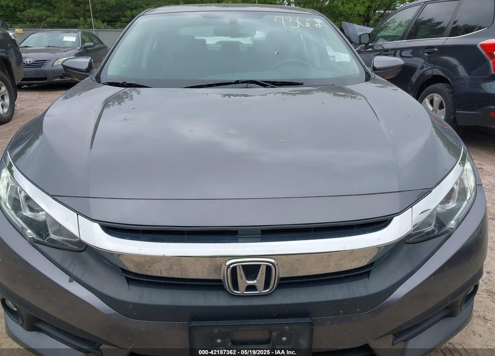 2018 HONDA CIVIC EX-L VIN: 19XFC1F79JE003290