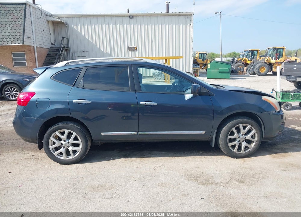 2013 NISSAN ROGUE SV W/SL PKG VIN: JN8AS5MV4DW612825