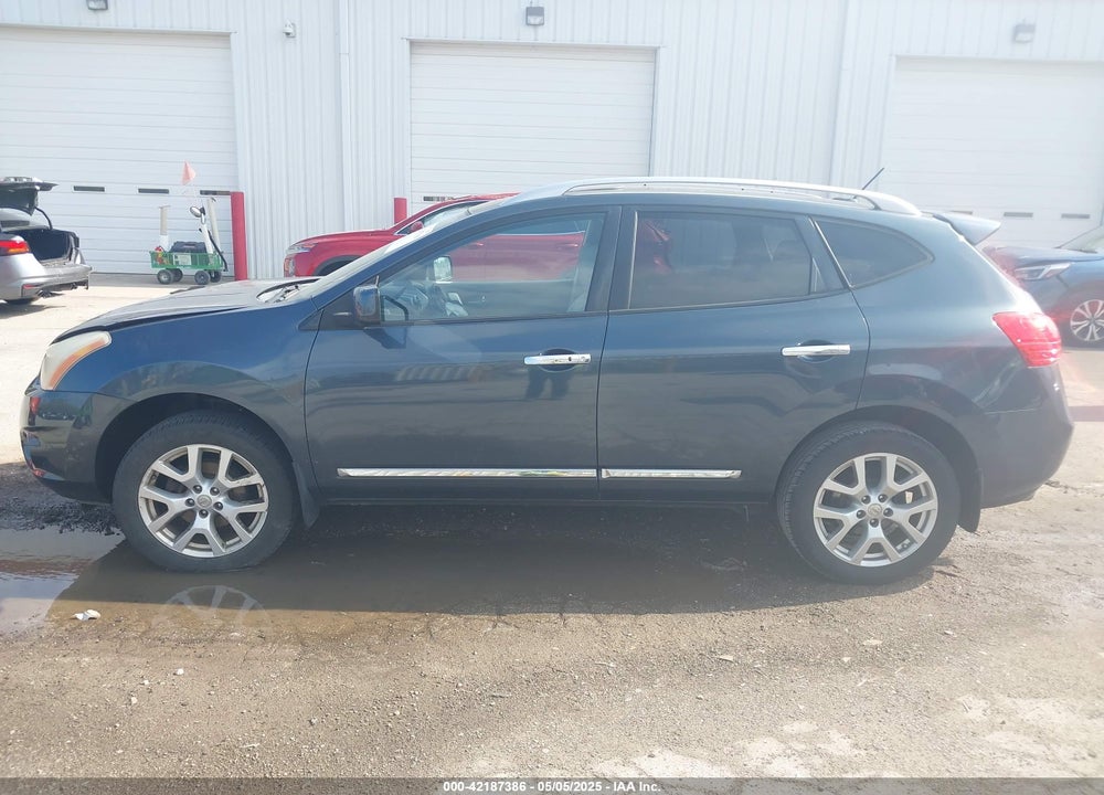 2013 NISSAN ROGUE SV W/SL PKG VIN: JN8AS5MV4DW612825