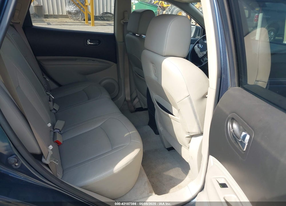 2013 NISSAN ROGUE SV W/SL PKG VIN: JN8AS5MV4DW612825