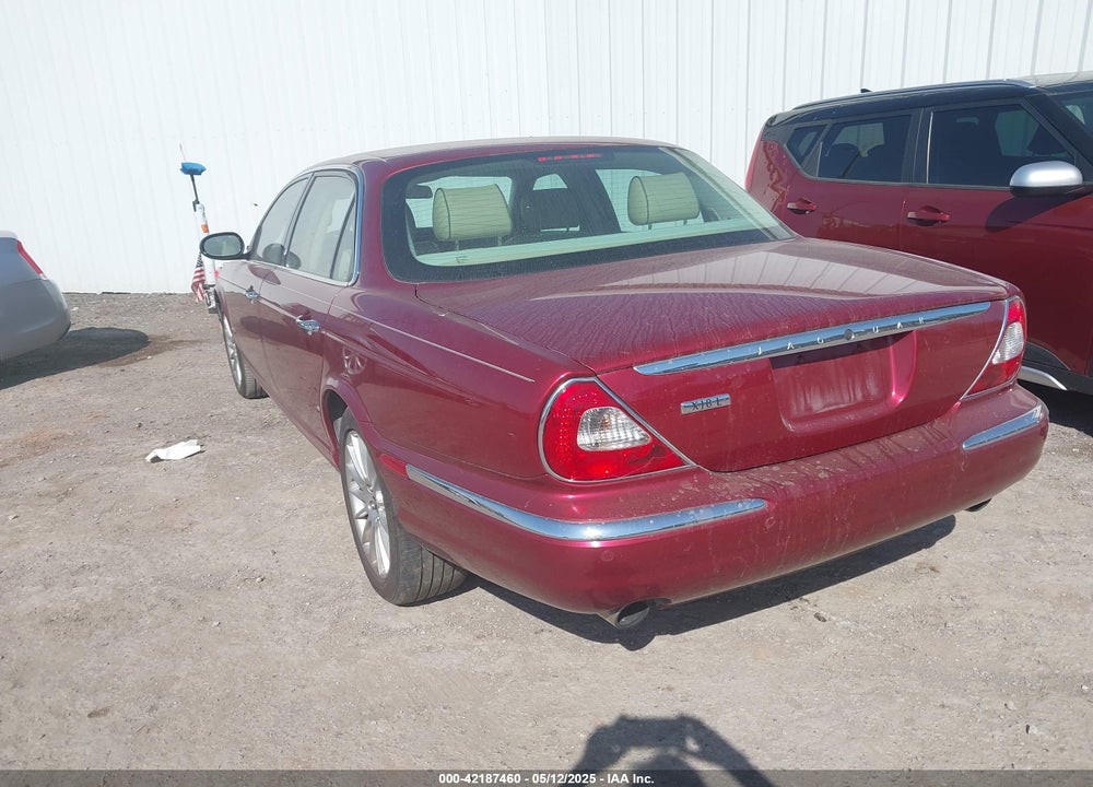 2007 JAGUAR XJ XJ8 L VIN: SAJWA79B37SH18360