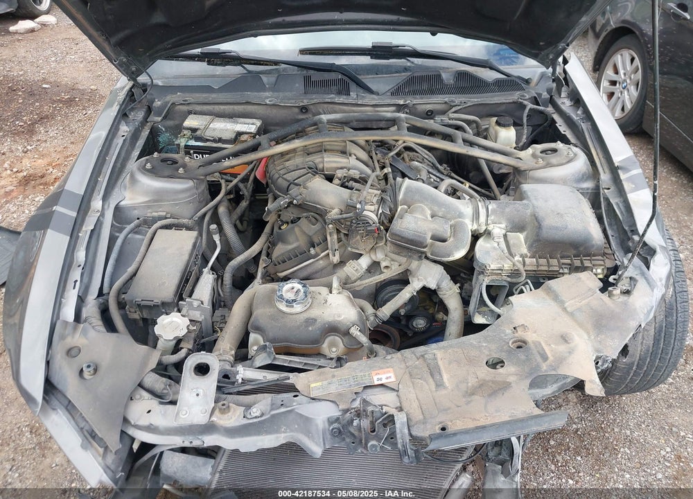 2014 FORD MUSTANG V6 VIN: 1ZVBP8AM7E5287185